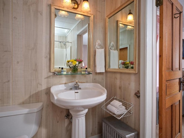 Keystone Inn Bed and Breakfast image 12